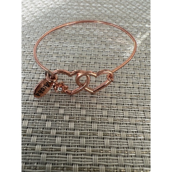 Fashion Bracelet Lot 3/$20 - Picture 5 of 6